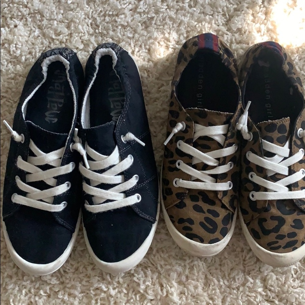 Sneakers
